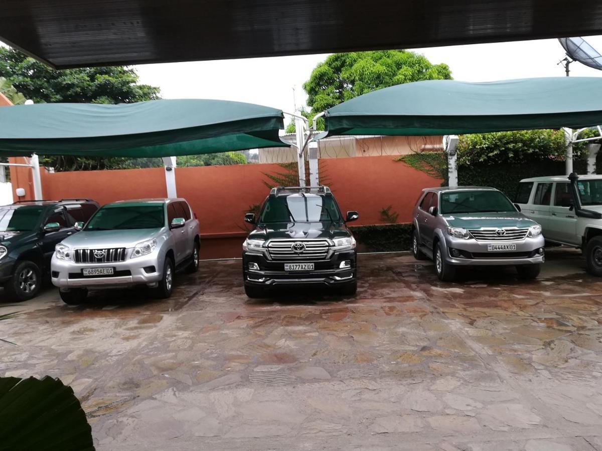 Hotel Vivi Palace Matadi Bagian luar foto