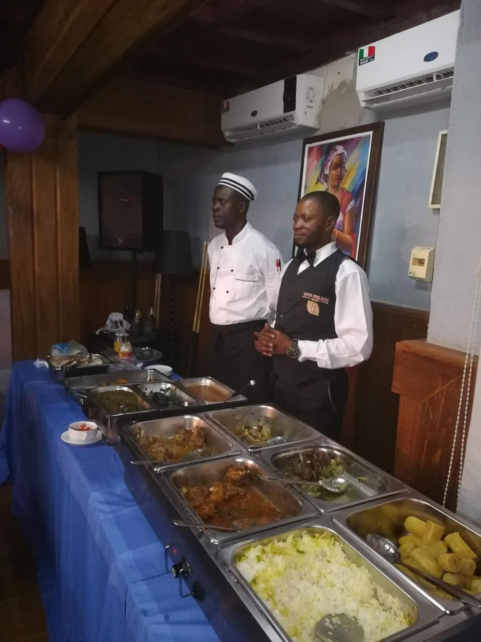 Hotel Vivi Palace Matadi Bagian luar foto